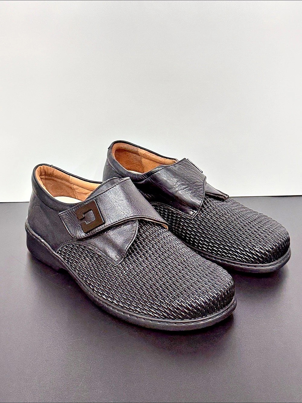 Portania Women’s Black Leather Woven Comfort Shoes Velcro Made in Spain EU 38